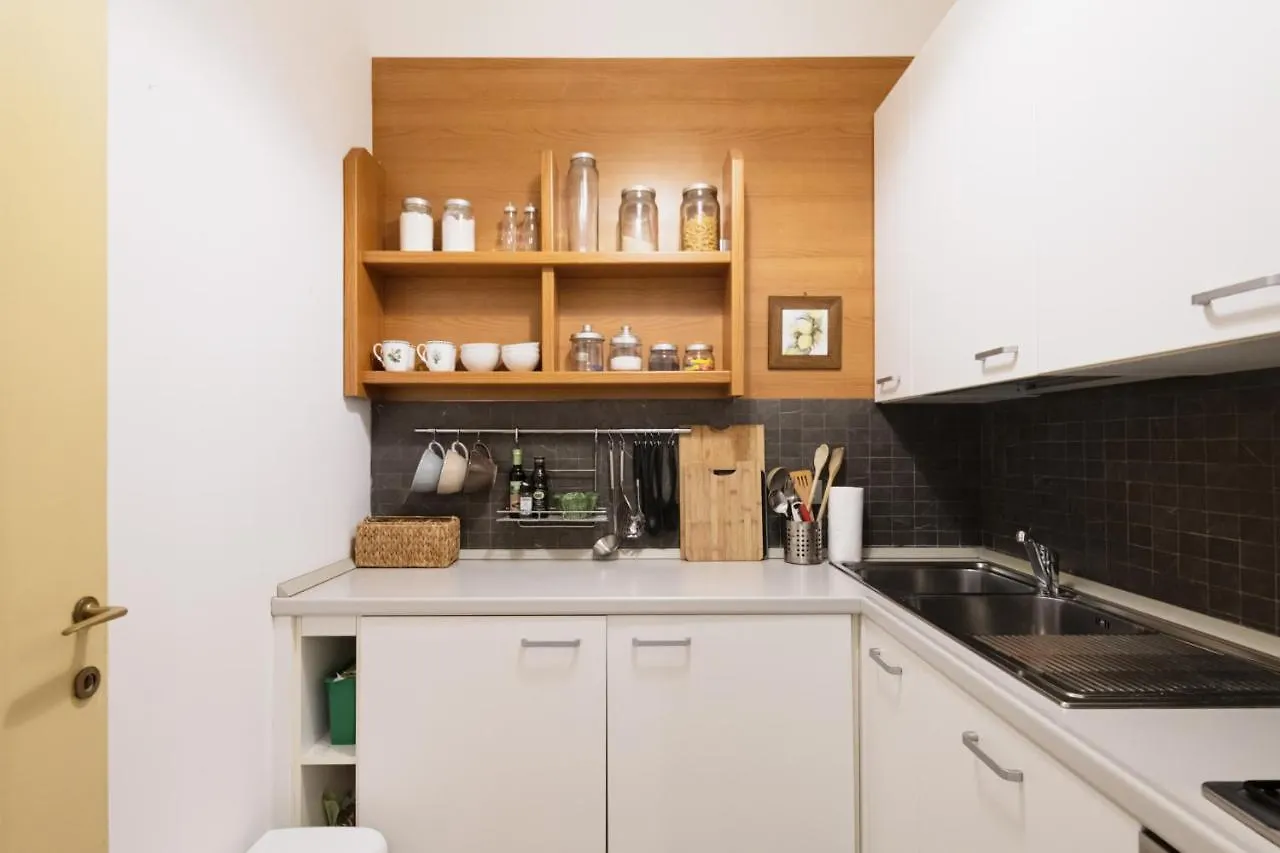 Apartment Easylife - Dimora Di Classe In Zona Conciliazione Milan